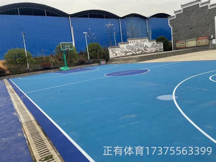 懷化中方縣村部丙烯酸球場(chǎng)完工